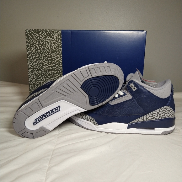 Jordan 3 Retro Georgetown - Picture 2 of 7